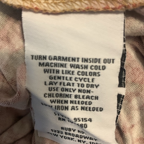 Ruby Rd top - Picture 6 of 6